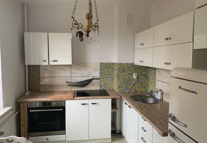 🔑 Przytulne 38m² z osobną kuchnią i balkonem – za