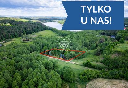 Dom wtulony w przyrodę, z dala od zgiełku świata