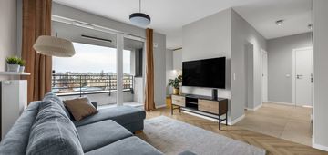 Nowoczesne osiedle, balkon, garaż i komórka