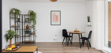 Mieszkanie 2 pokoje, garaż, loggia i pełna wygoda