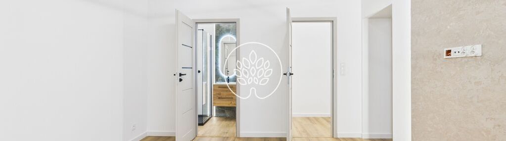 M3 z ogródkiem, dwoma garderobami i parkingiem