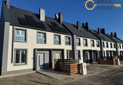 Szereg z ogródkiem tuż obok pruszcza gdańskiego