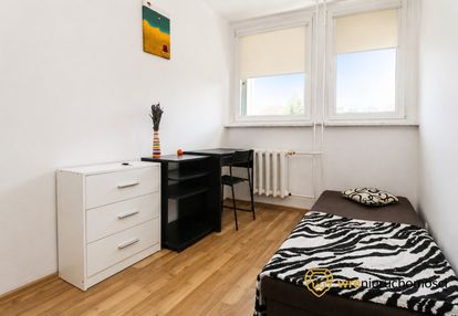 3 niezależne pokoje + balkon | osobna kuchnia
