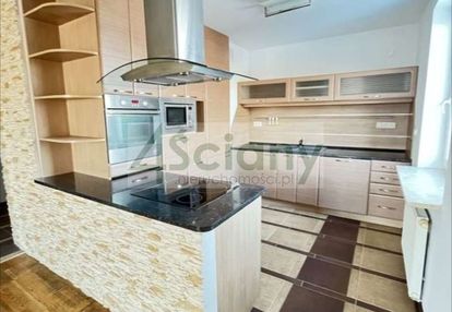 Przytulne 50m² z balkonem i widokiem na zieleń!