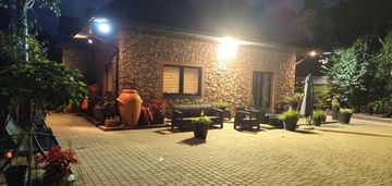 Klimatyczny, wolnostojący dom w dobrej lokalizacji