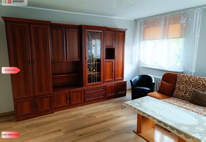 Trzy pokoje z balkonem/58m2/1 piętro/wynajmę.