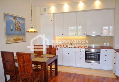 2-pok.w nadmorskiej lokalizacji -neptun park