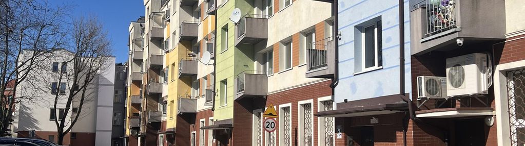 A. krajowej 2 pok. w centrum z widokiem na park