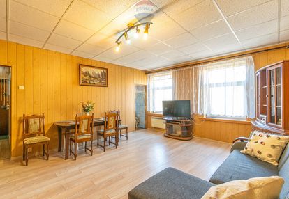 2 pokoje, wysoki sufit, kamienica bałuty – 51 m²