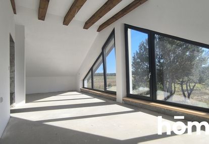 Dom pod lasem w stanie deweloperskim +