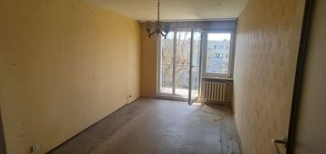 Jasne, dwustronne 3 pokoje | do remontu