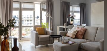 Odświeżone, jasne, przestronne z balkonem