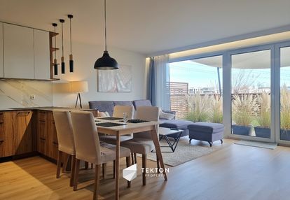 Słoneczne 3-pokojowe mieszkanie z ogródkiem