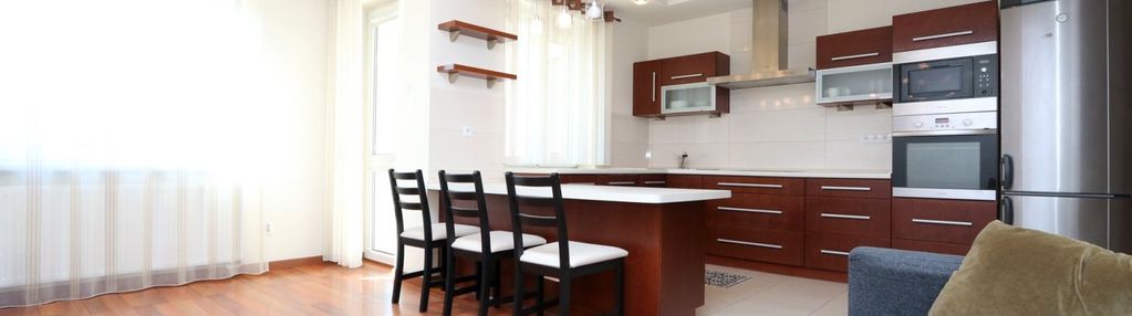 Czteropokojowe mieszkanie centrum / cegielniana