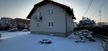 Przestronny dom blisko gór z ogrodem zimowym