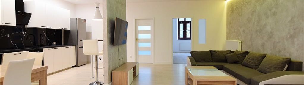 * wysoki standard  * 2 miejsca postojowe *