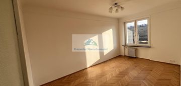 Gagarina 50m2. kamienica 3 pokoje park łazienkowski nieopodal!