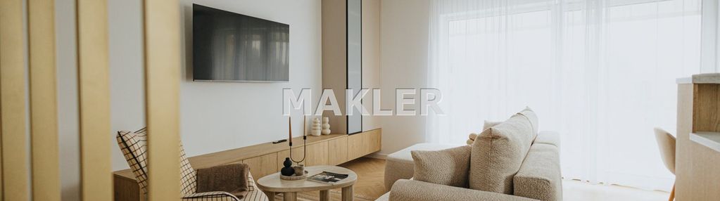 Piękne domy w otoczeniu zieleni ikanału noteckiego