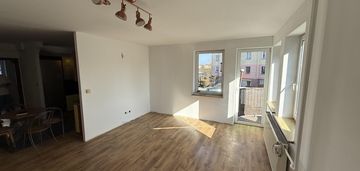 Na sprzedaż przestronne mieszkanie 76m2 skalmierzyce ul. kaliska