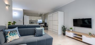 2 pokoje  na parterze z balkonem na wynajem