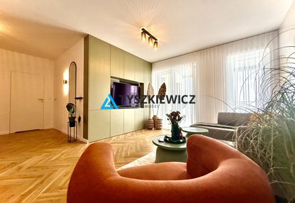 3 pokoje 80 m²  | taras 60 m² | garaż