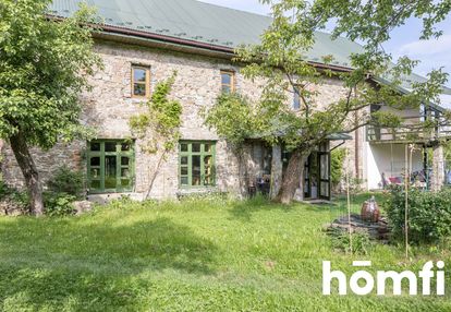 Klimatyczny dwór z sadem pod twoją inwestycję