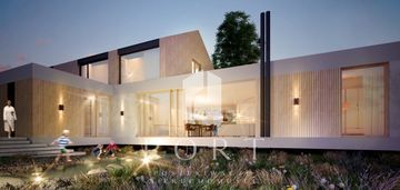 Działka budowlana z pięknym projektem domu.