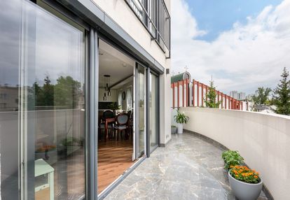 4 pokojowe mieszkanie w kameralnym apartamentowcu