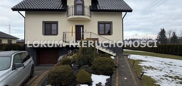 Komfortowy dom jednorodzinny z garażem