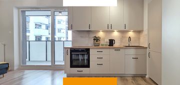 Centrum 2 pokoje, wysoki standard  42 m2, parking