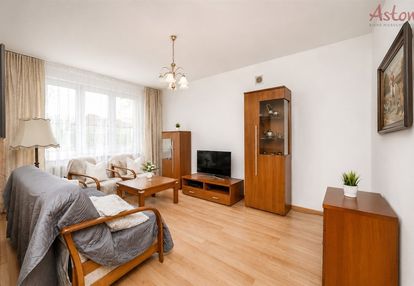 Tychy, os. c, 1 piętro, 2 pokoje do wejścia