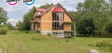 Dom ze stawem! stan surowy zamk.! pod lasem