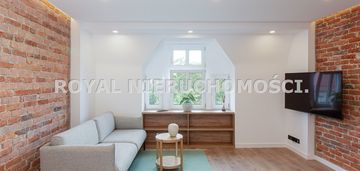 Po remoncie, wyposażona.