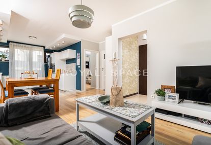 Dwupoziomowy apartament z balkonem na dębnikach!