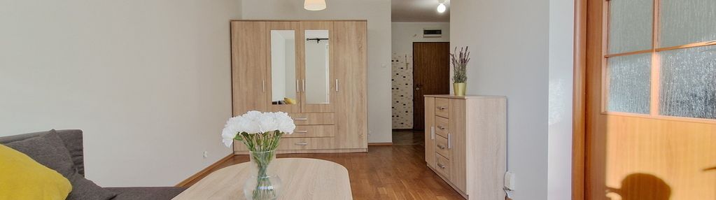 Dwupokojowe mieszkanie z balkonem, radzikowskiego!