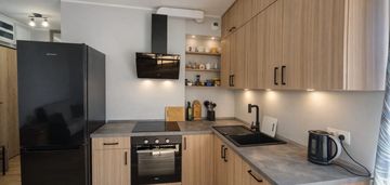 M2 z ogrodem i parkingiem