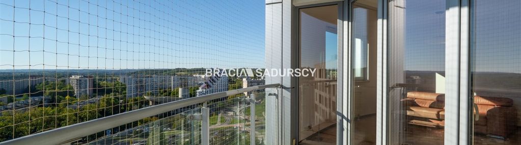 Bronowice salwator tower 13 piętro widok balkon