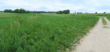 Podmiejska działka