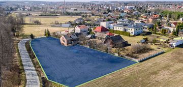 Duża atrakcyjna działka w kłomnicach