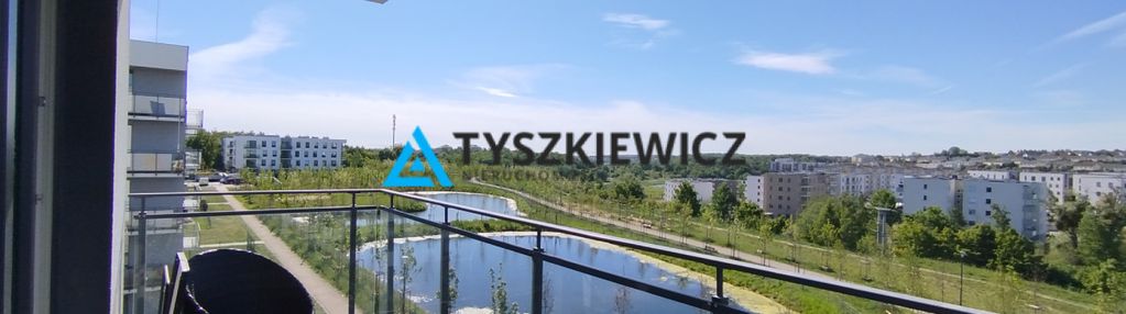 Lawendowe wzgórze widok na wodę i zieleń spokój