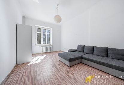 Na wynajem kawalerka (40 m2) stary mokotów