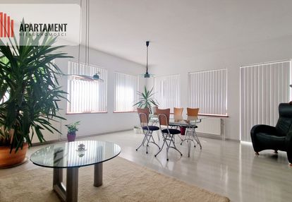 Wyjątkowy dom w spokojnej okolicy.