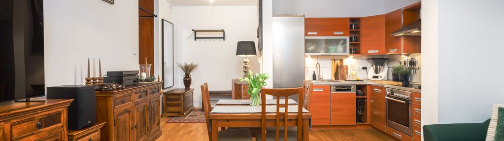 Klimatyczne z dużym balkonem, zielona okolica