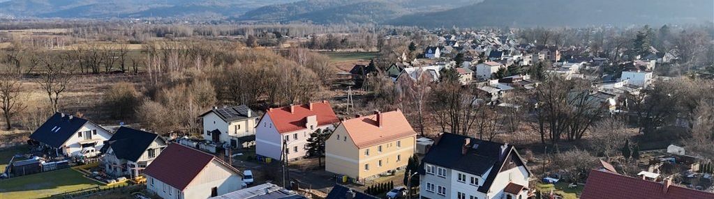 Nieruchomość  z widokiem na karkonosze.