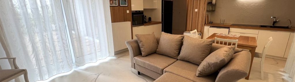 Apart. widok na las,3 pokoje,2 m.garażowe,komórka