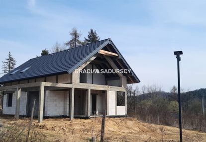Dom z garażem i pięknym widokiem – głogoczów