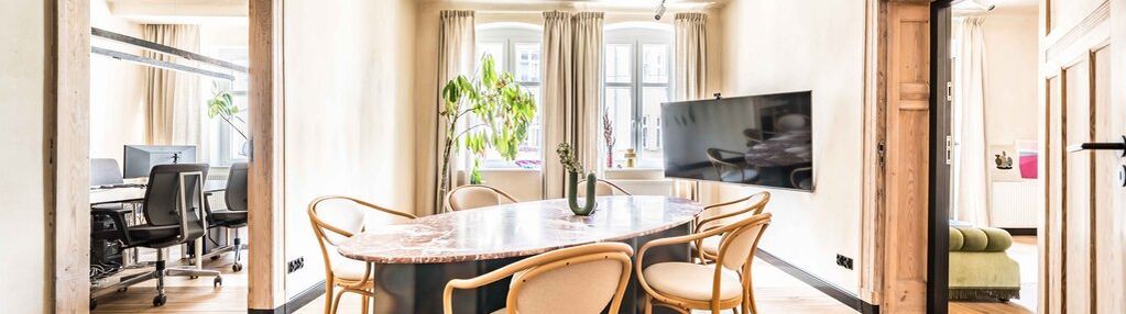 Przestronne mieszkanie biuro kamienica łazarz