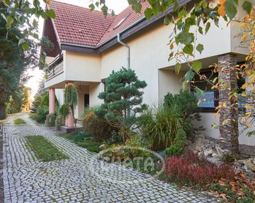 Rezydencja pod wrocławiem - biestrzyków