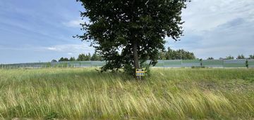 Duża działka budowlana na obrzeżach miasta!