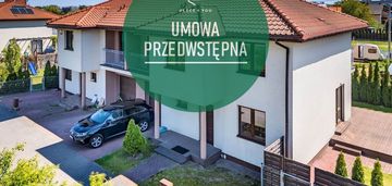 Bliźniak z kominkiem, blisko rezerwatu przyrody